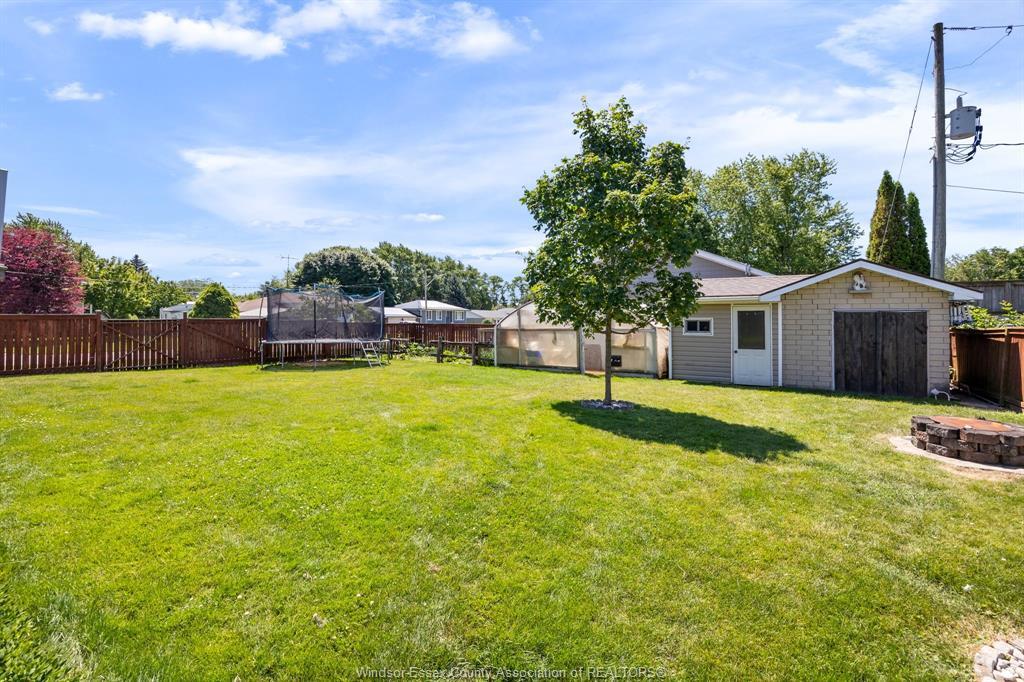 1545 Willow Drive, Ruthven, ON