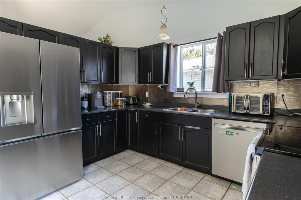 1479 Southdale, Windsor, ON