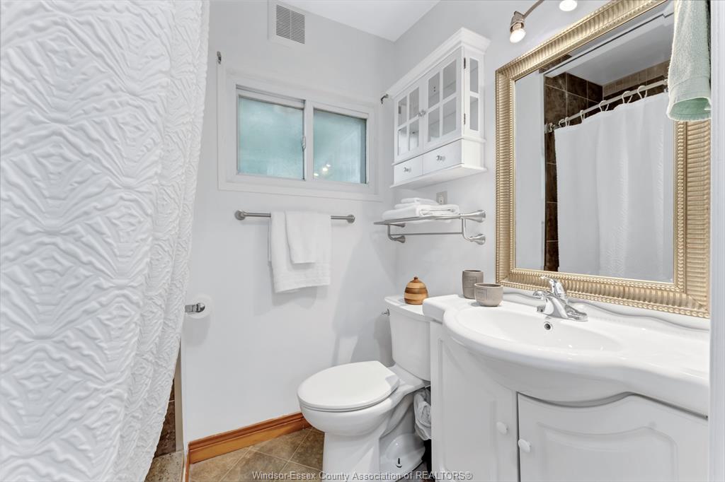 1716 Eastgate Estates, Windsor, ON