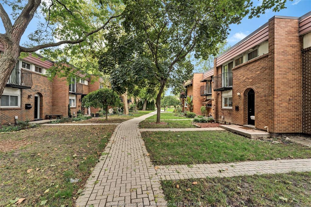 1716 Eastgate Estates, Windsor, ON