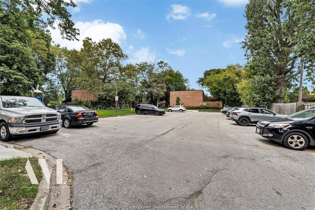 1716 Eastgate Estates, Windsor, ON