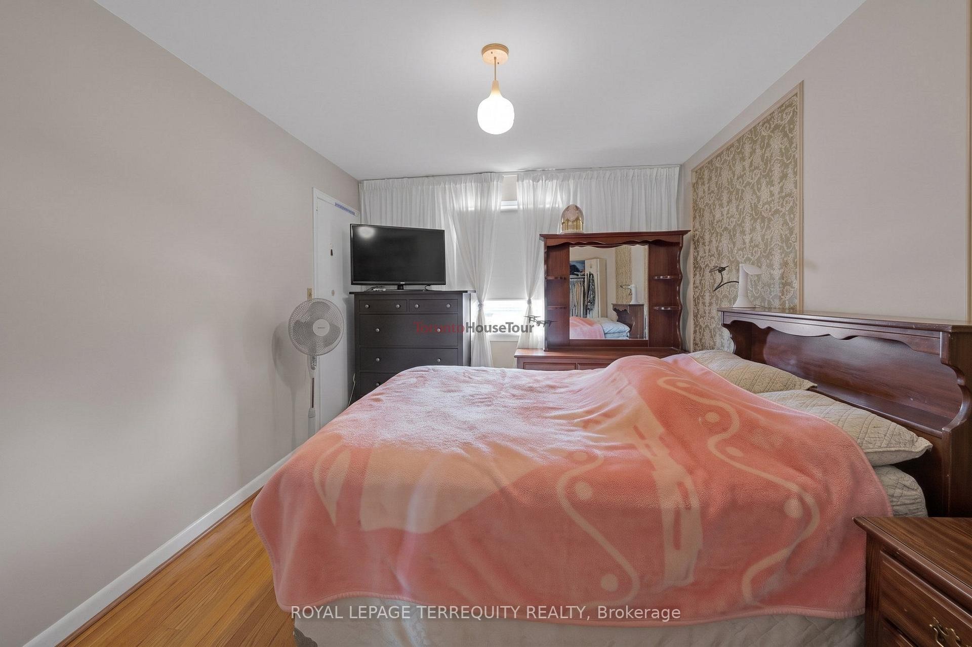 11 Dixiana Court, Toronto, ON