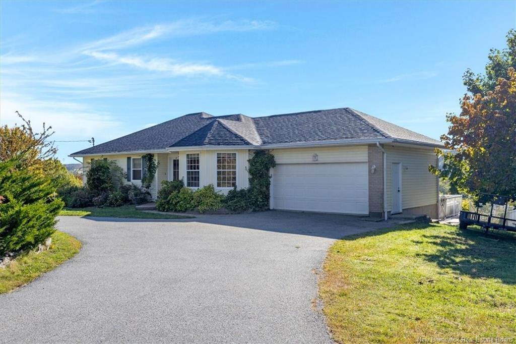 16 Darling Crt, Quispamsis, NB