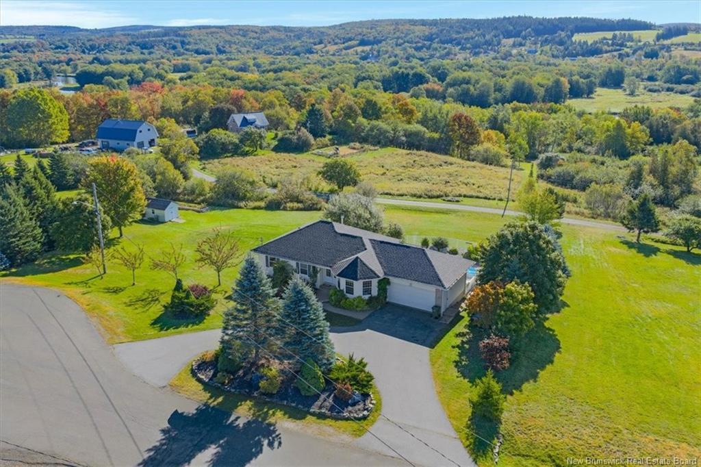 16 Darling Crt, Quispamsis, NB