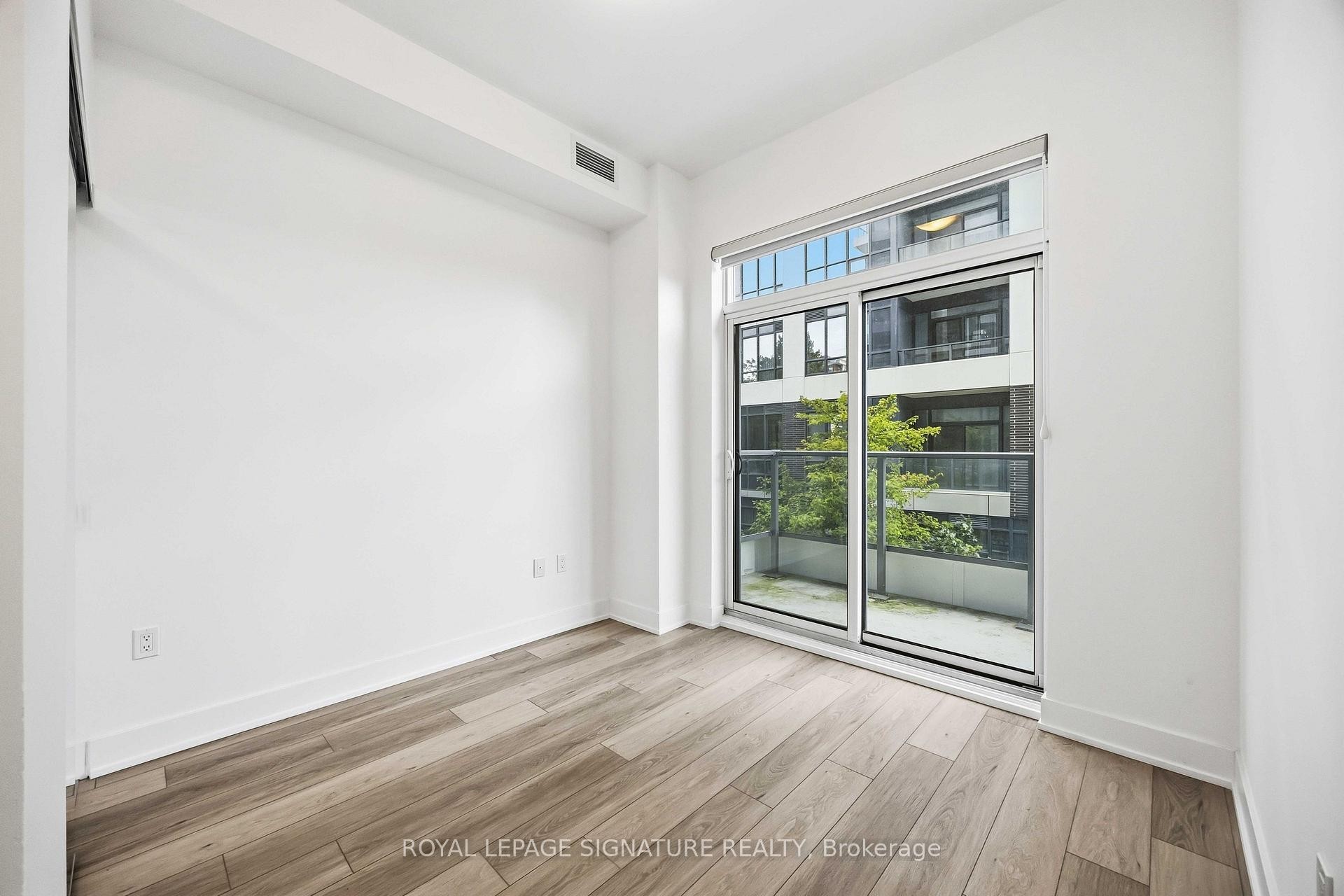 102-2 Teagarden Court N, Toronto, ON