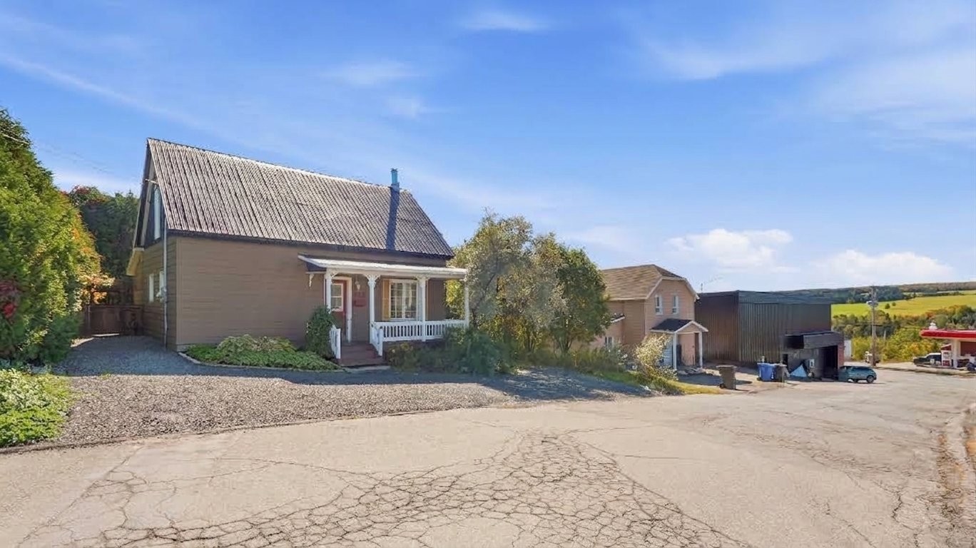 Front of Structure - 470 161E Rue, Saint-Georges, QC