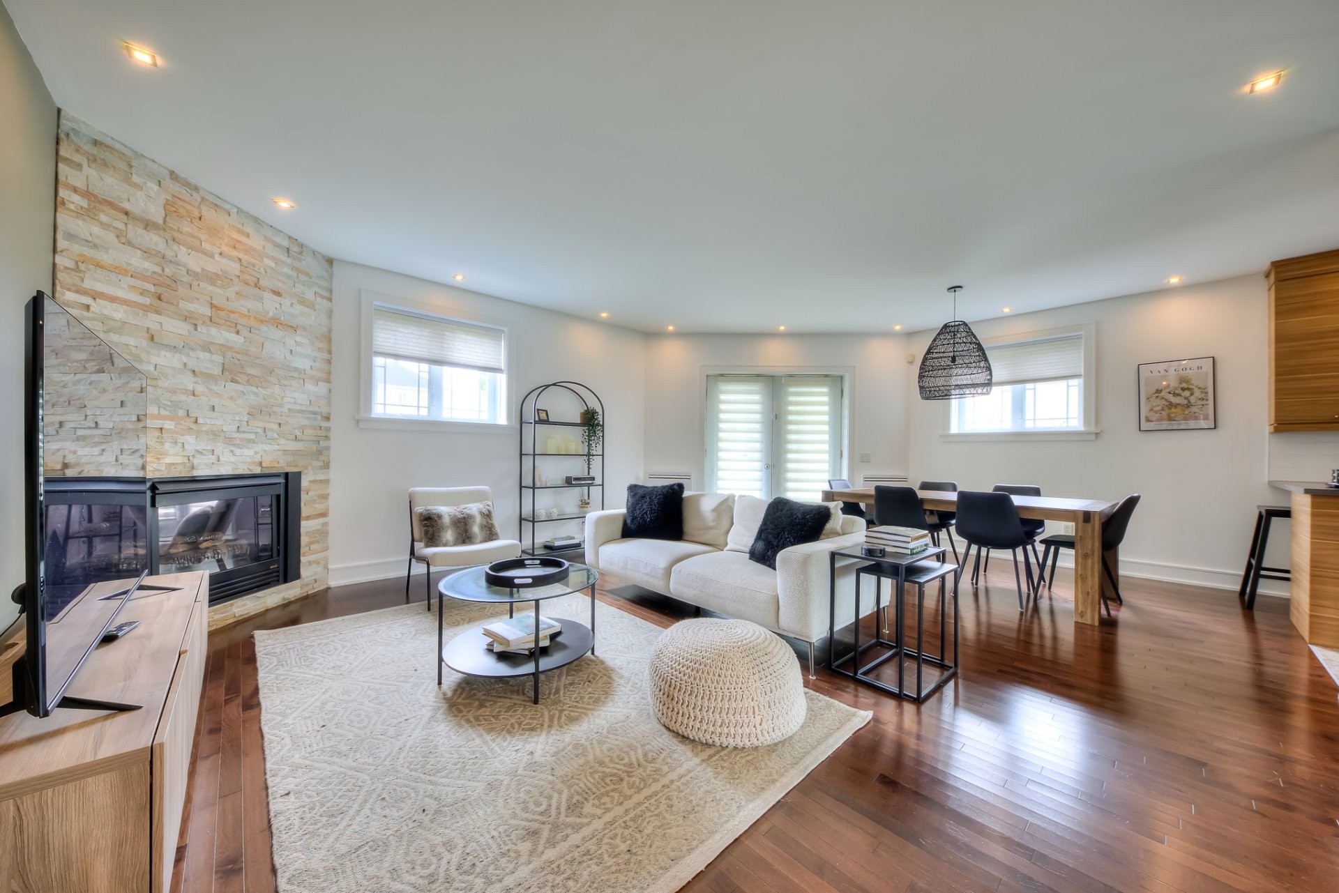 Living Room - 1-2295 Rue Isaac-Jogues, Saint-Jérôme, QC