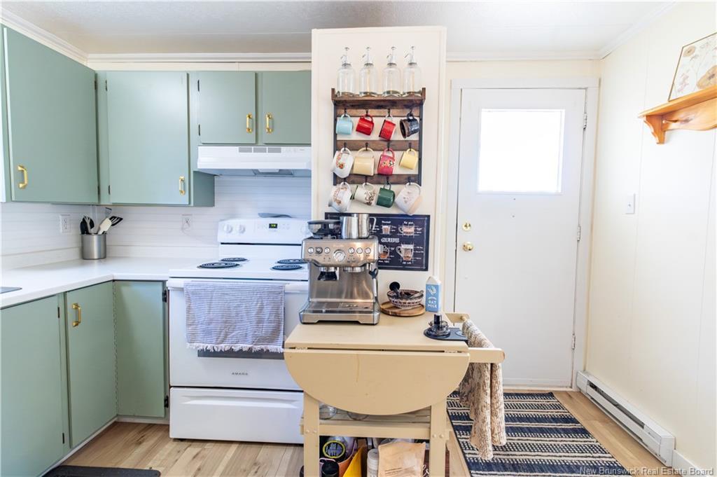 2 Orchard Cres, Picadilly, NB