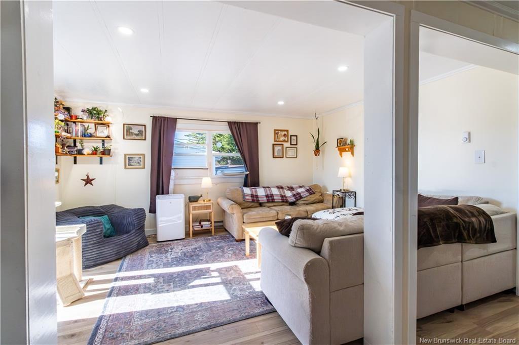 2 Orchard Cres, Picadilly, NB