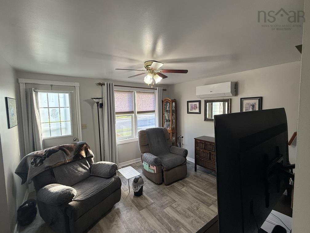 3569 Ellsworth Avenue, New Waterford, NS