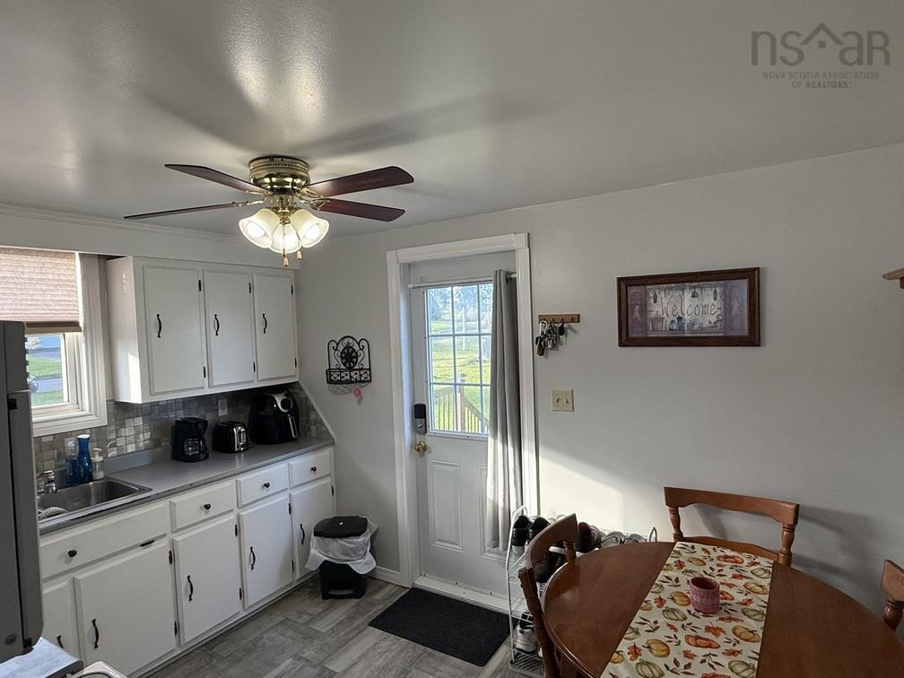 3569 Ellsworth Avenue, New Waterford, NS