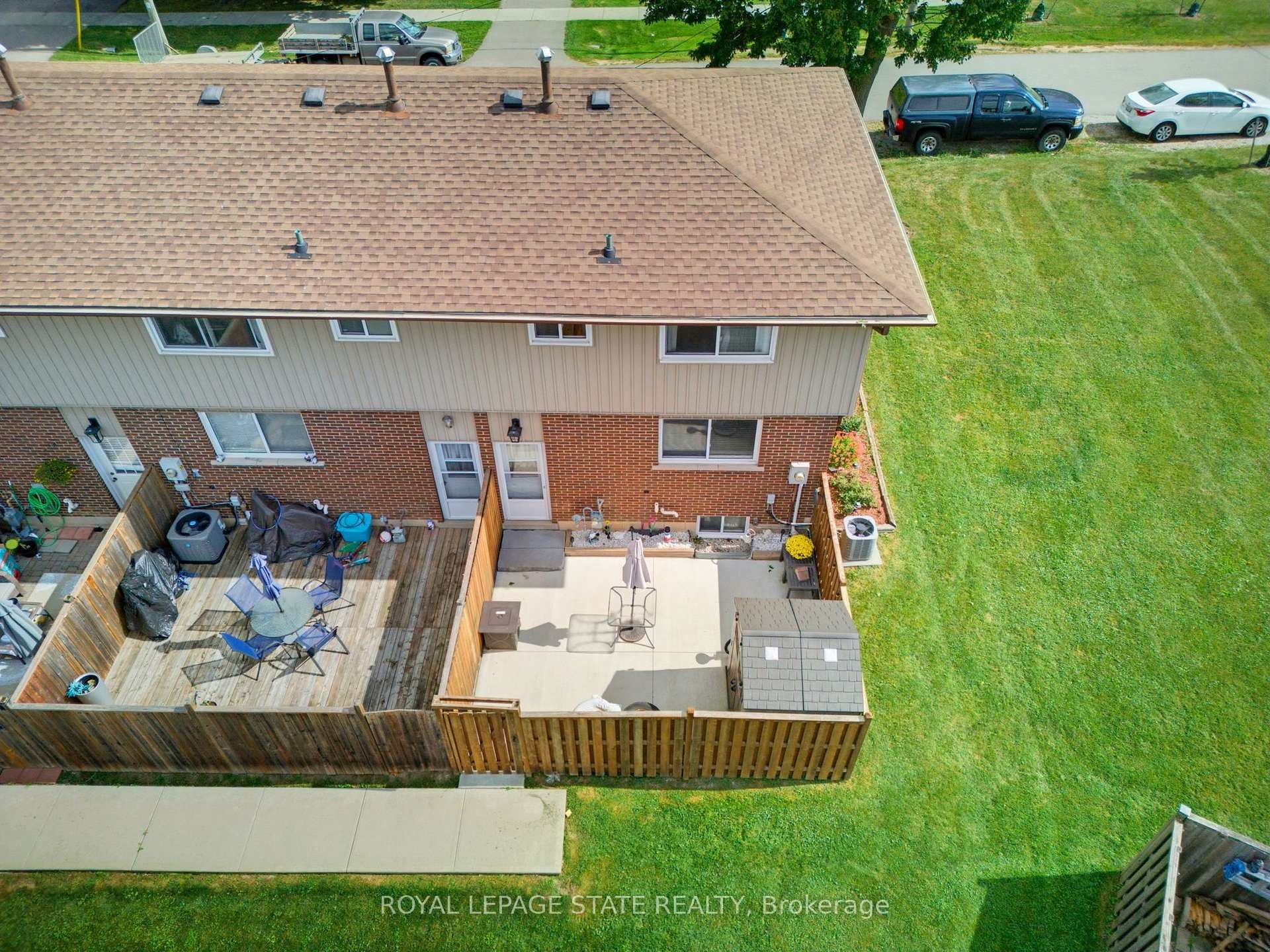 15 Seneca Street S, Haldimand, ON