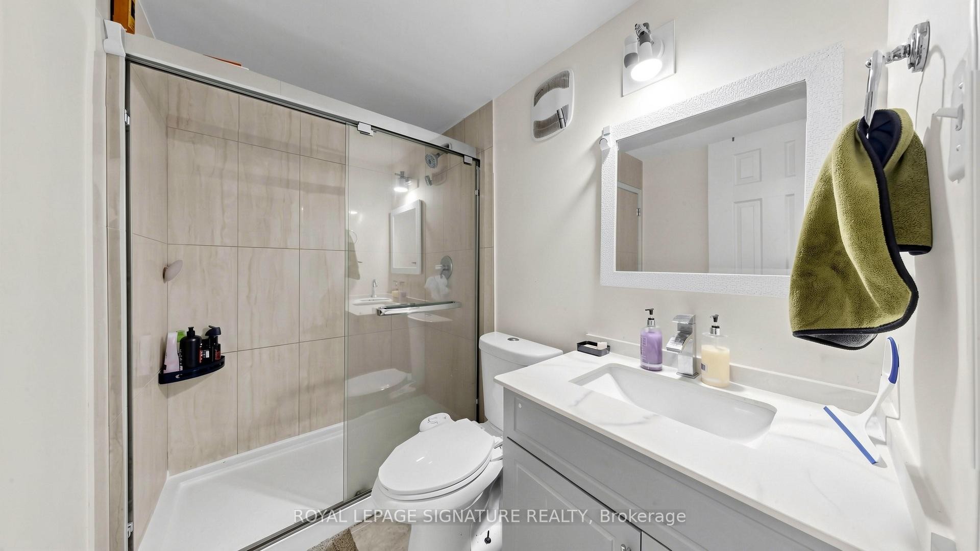 15 Gainsborough Road, Brampton, ON