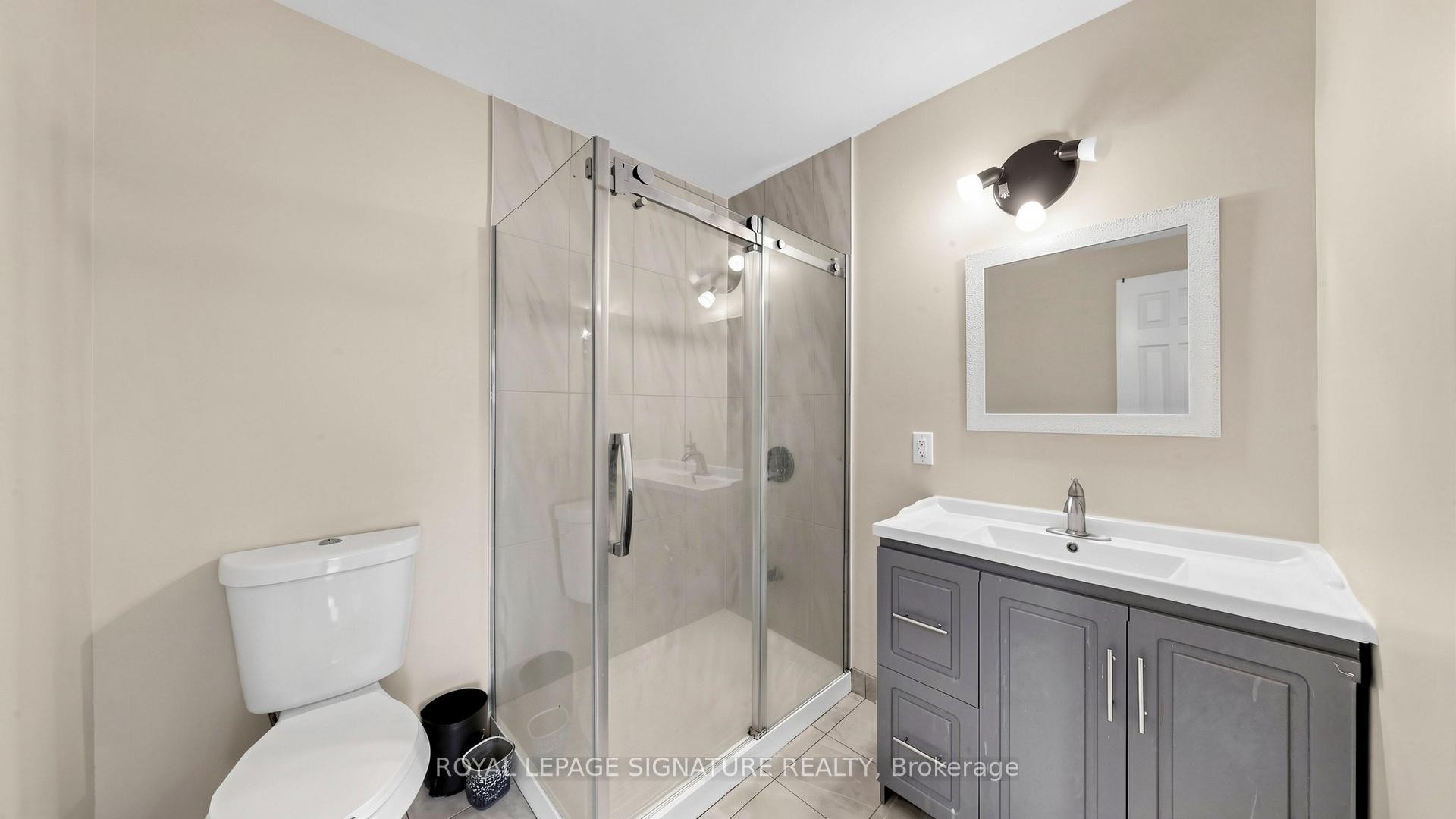 15 Gainsborough Road, Brampton, ON