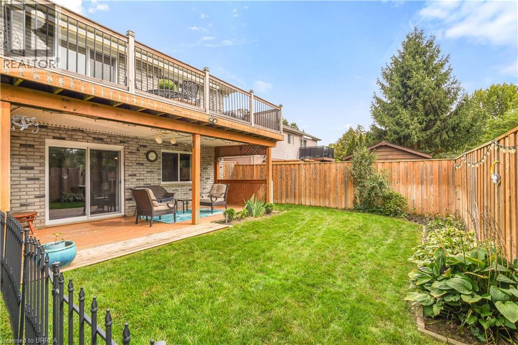 26 Macpherson Drive, Paris, ON