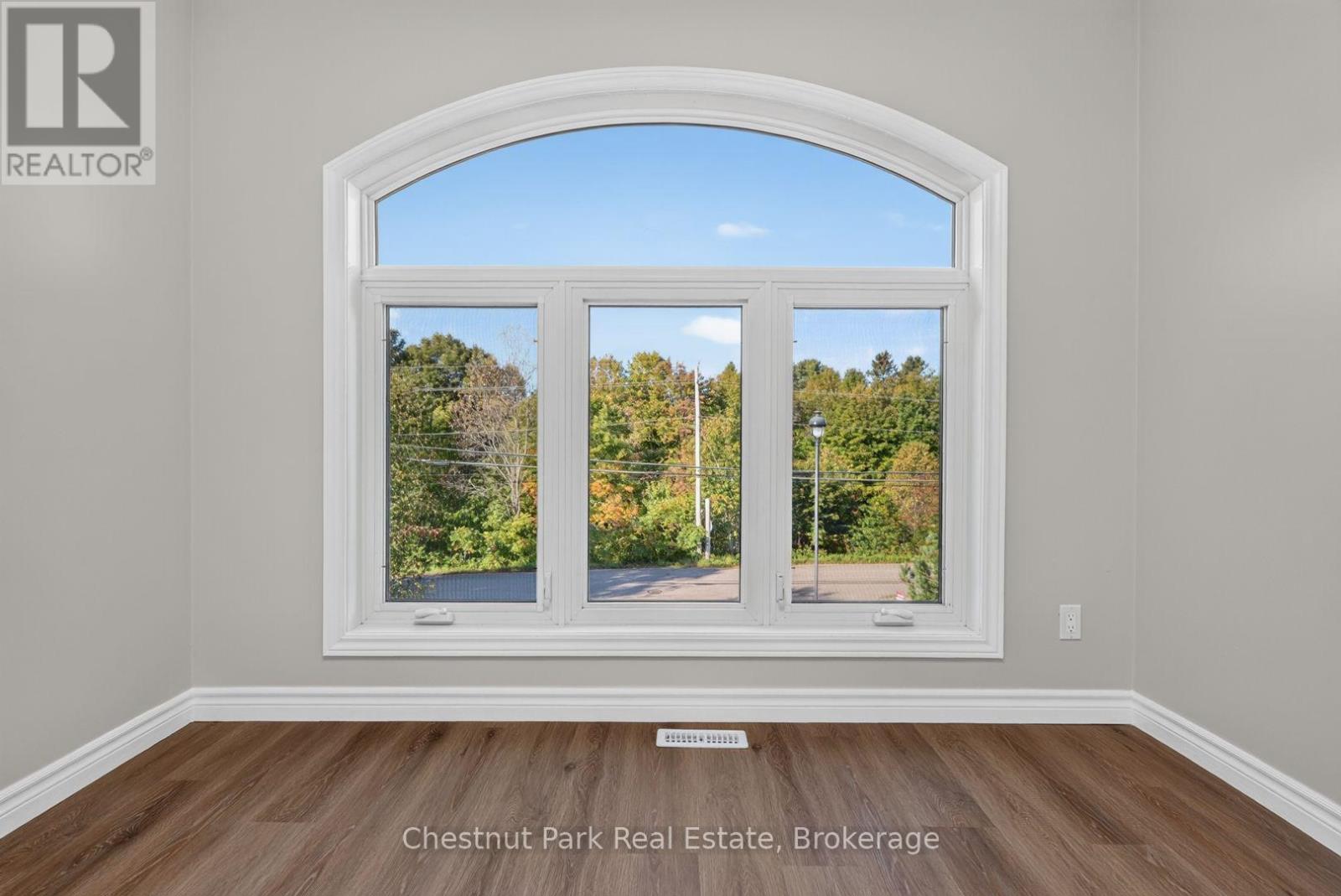 Primary Bedroom - 1 - 37 Silver Street, Huntsville, ON