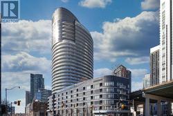 1815 - 38 DAN LECKIE WAY Toronto, ON M5V 2V6