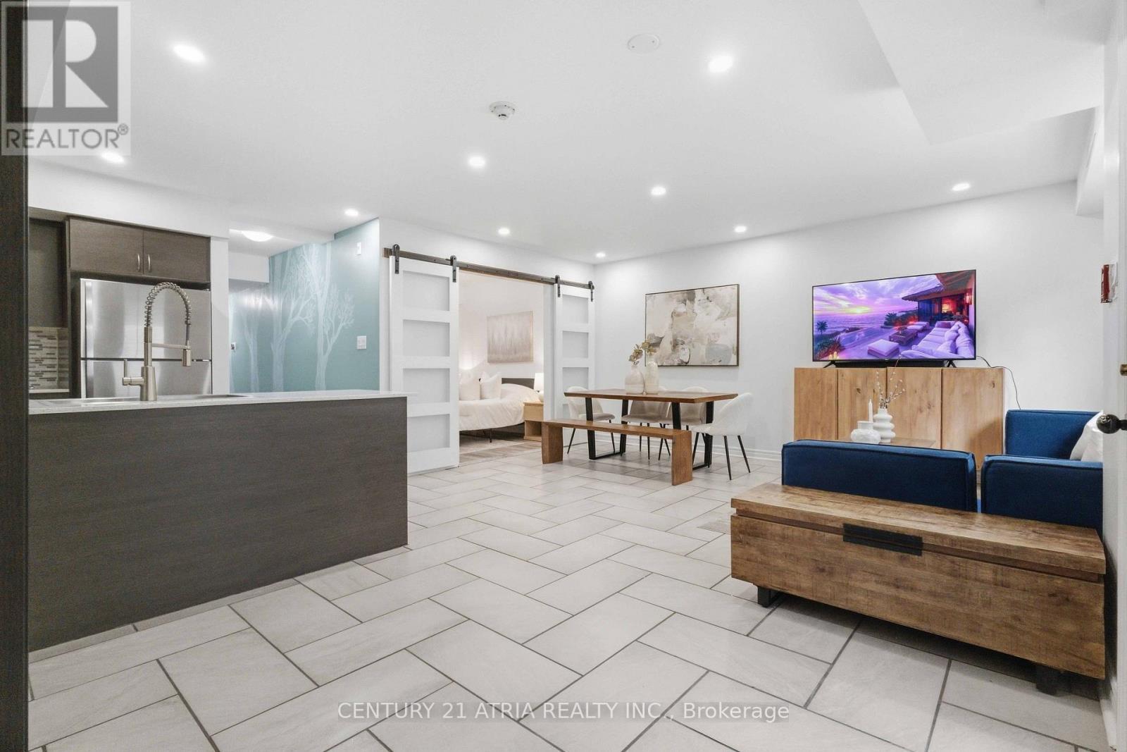 102 - 1483 Birchmount Road, Toronto, ON