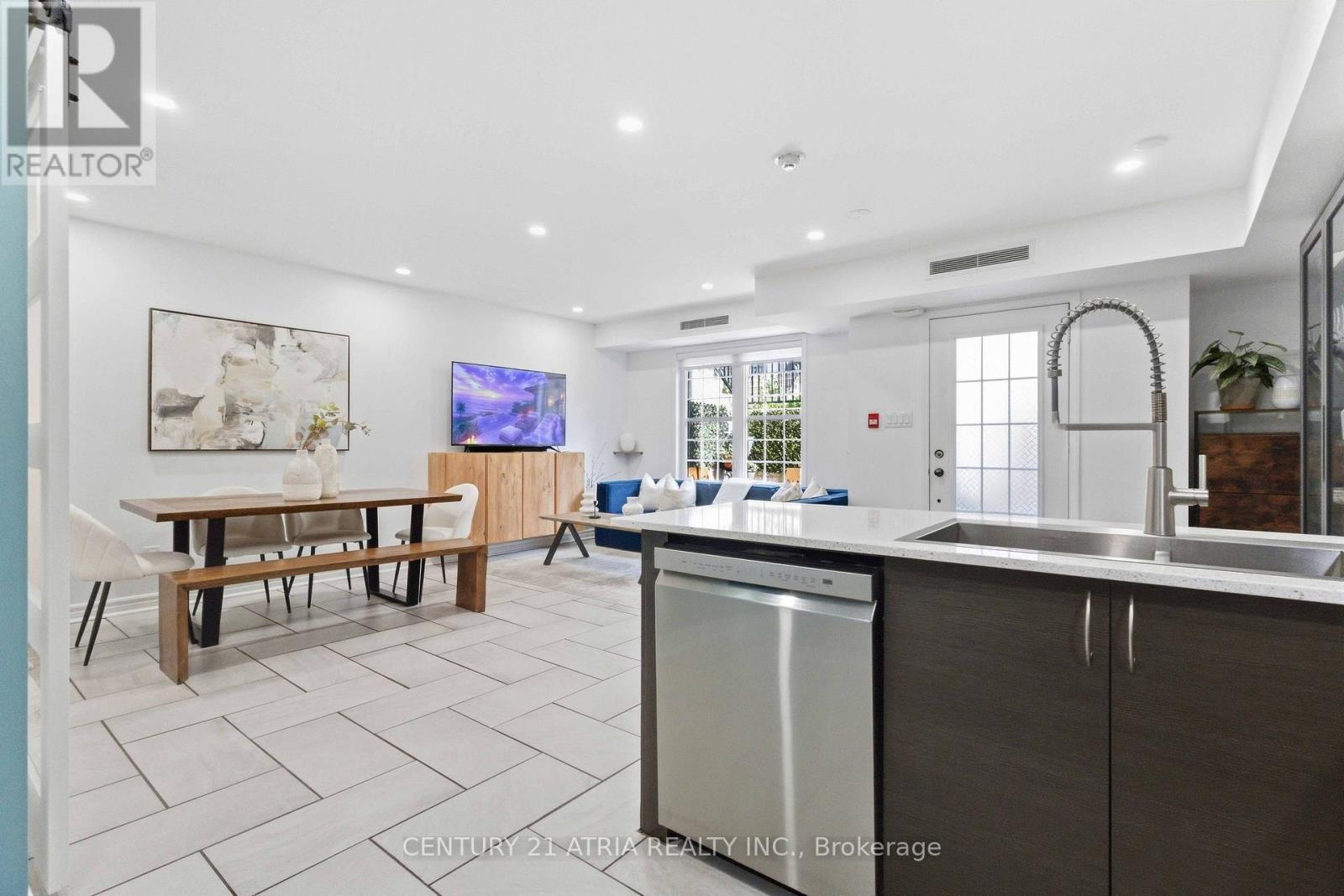 102 - 1483 Birchmount Road, Toronto, ON