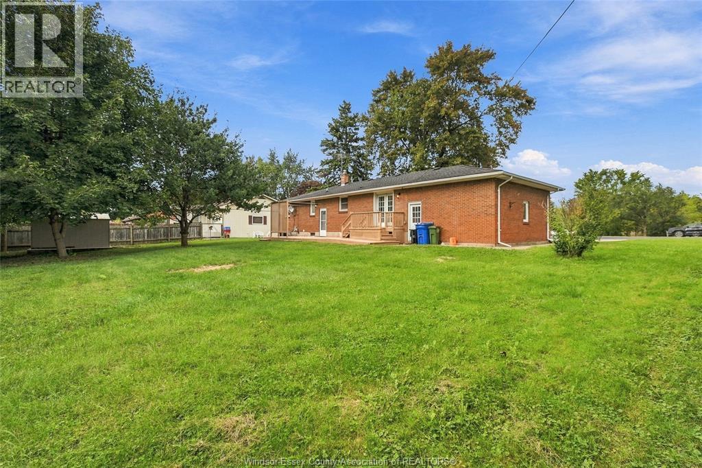 4045 Dougall Avenue, Windsor, ON