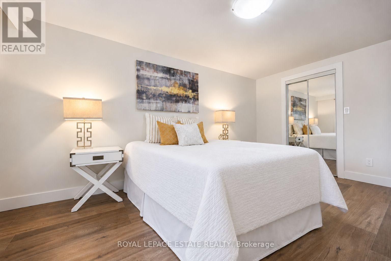 3325 Strabane Drive, Mississauga, ON