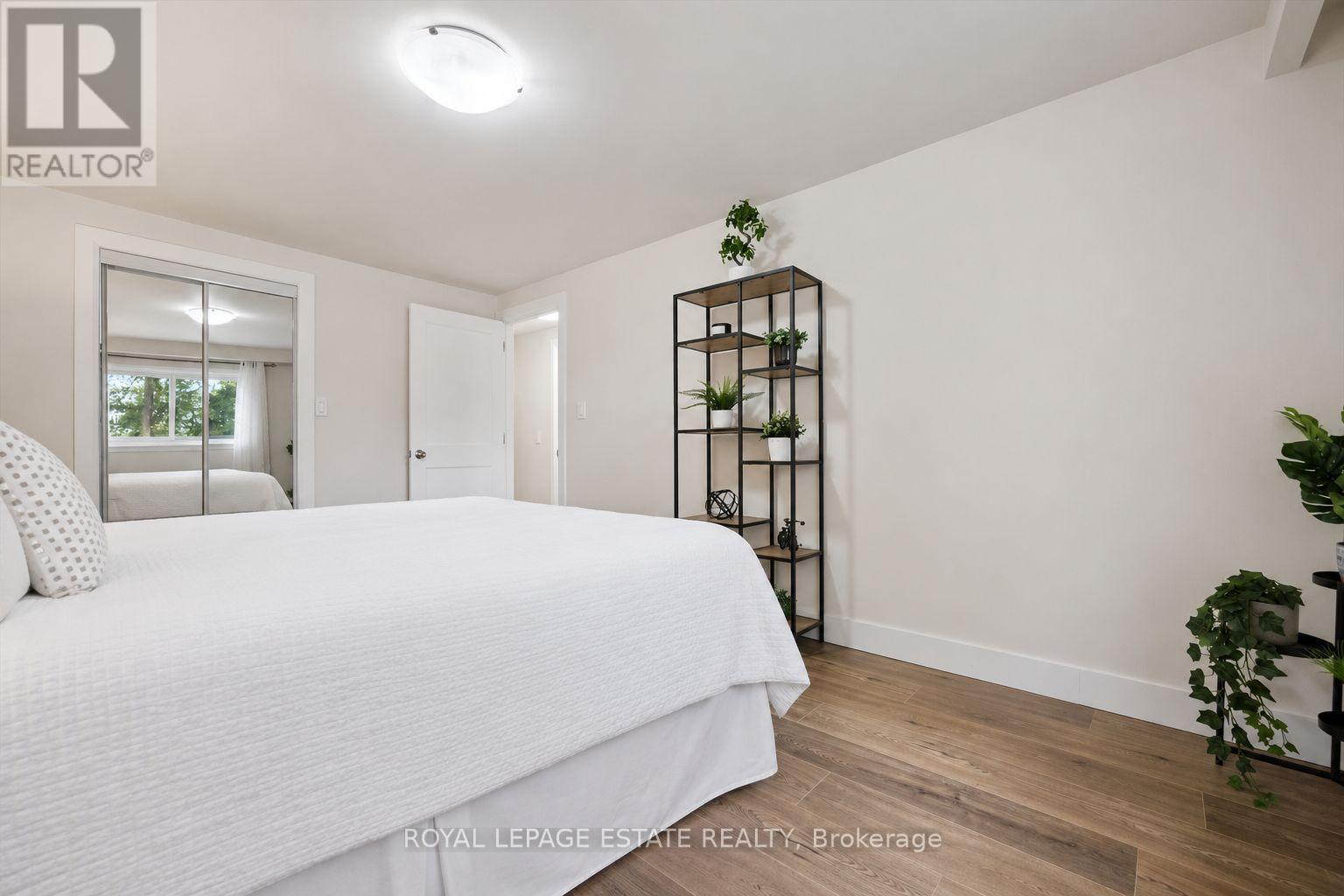 3325 Strabane Drive, Mississauga, ON