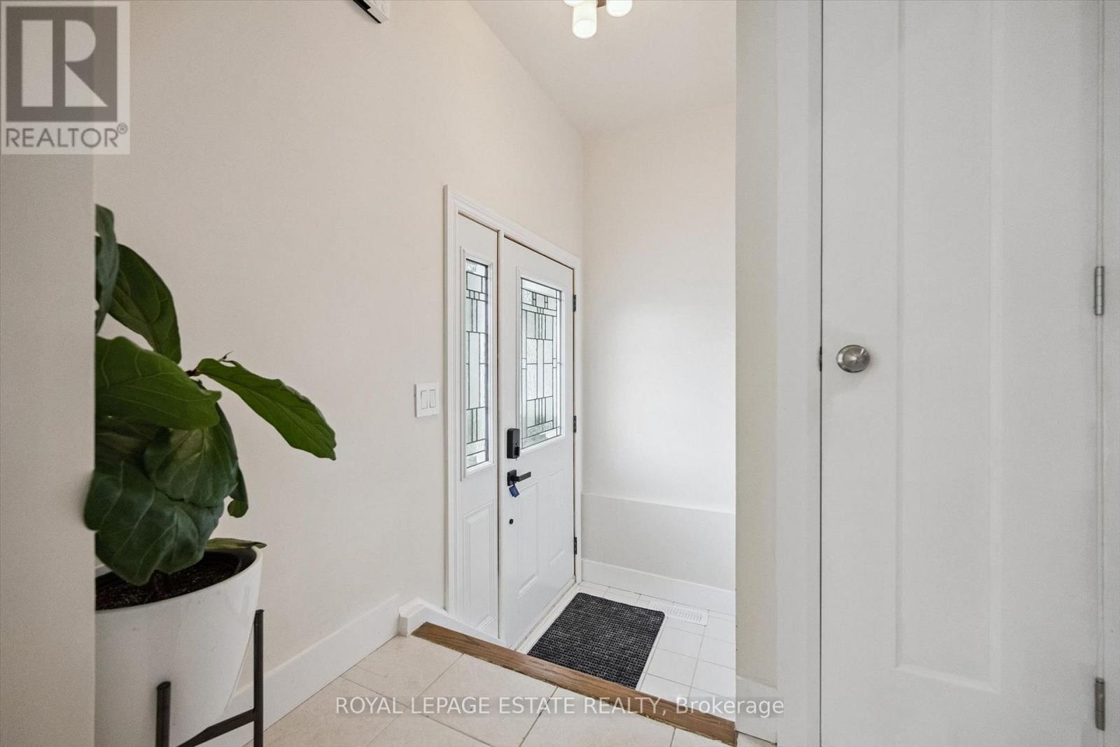 3325 Strabane Drive, Mississauga, ON