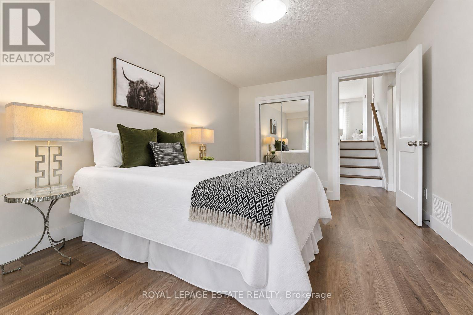 3325 Strabane Drive, Mississauga, ON