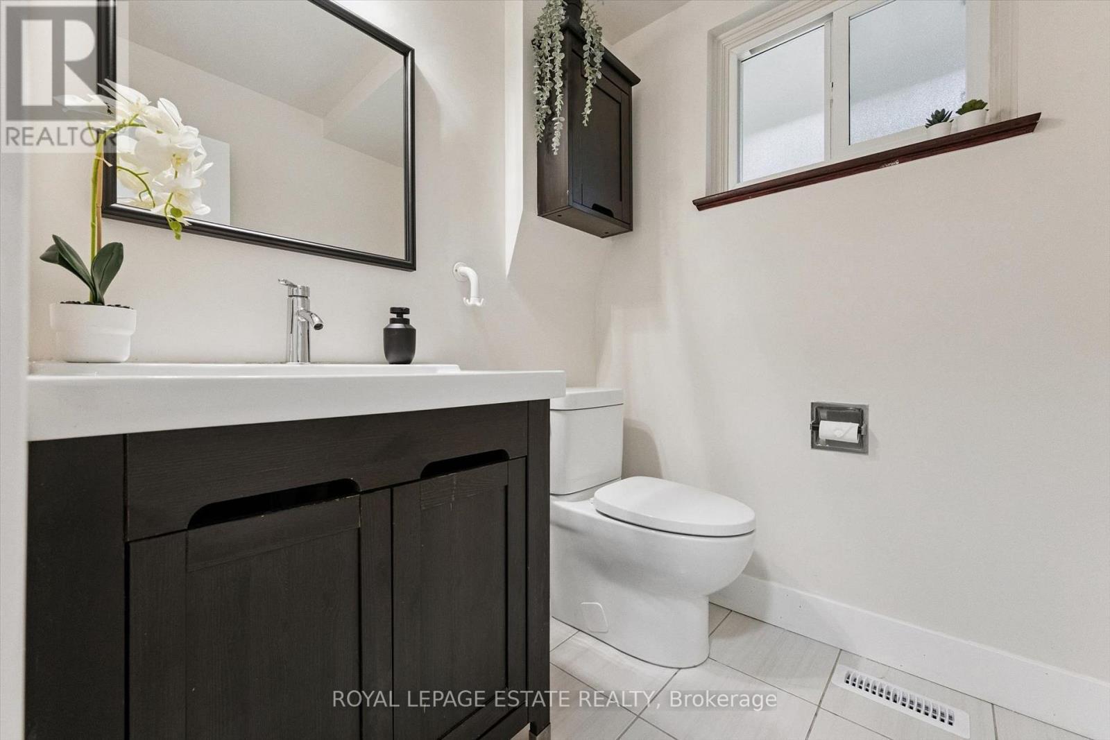 3325 Strabane Drive, Mississauga, ON
