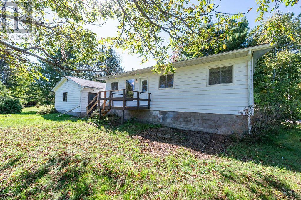774 Pinegrove Crescent, Petawawa, ON