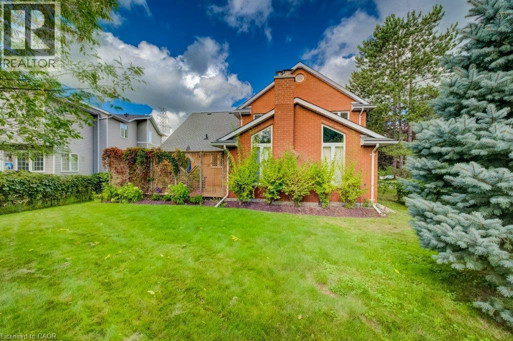 549 Clair Creek Boulevard, Waterloo, ON