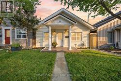 36 QUEENSDALE AVENUE W Hamilton, ON L9C 1B5