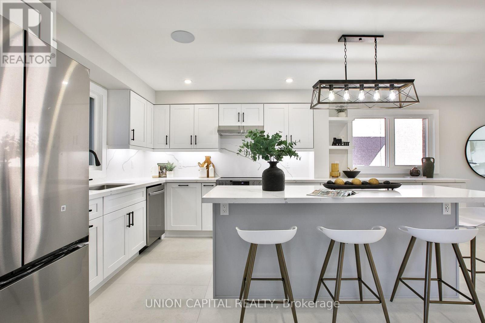 42 Bambi Crescent, Georgina, ON