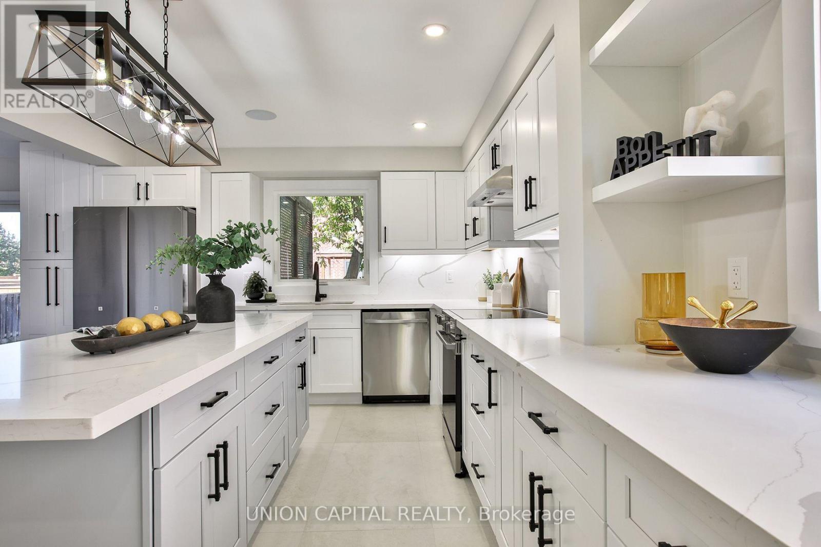 42 Bambi Crescent, Georgina, ON