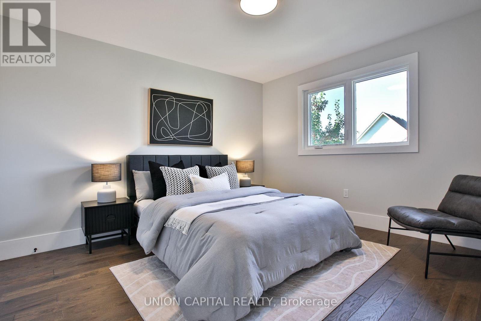 42 Bambi Crescent, Georgina, ON