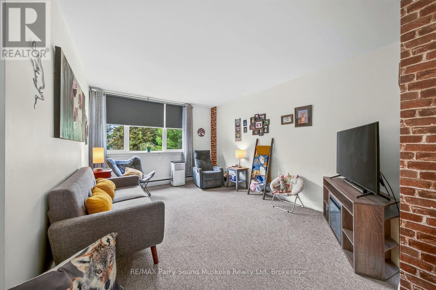 6 - 118 Isabella Street, Parry Sound, ON