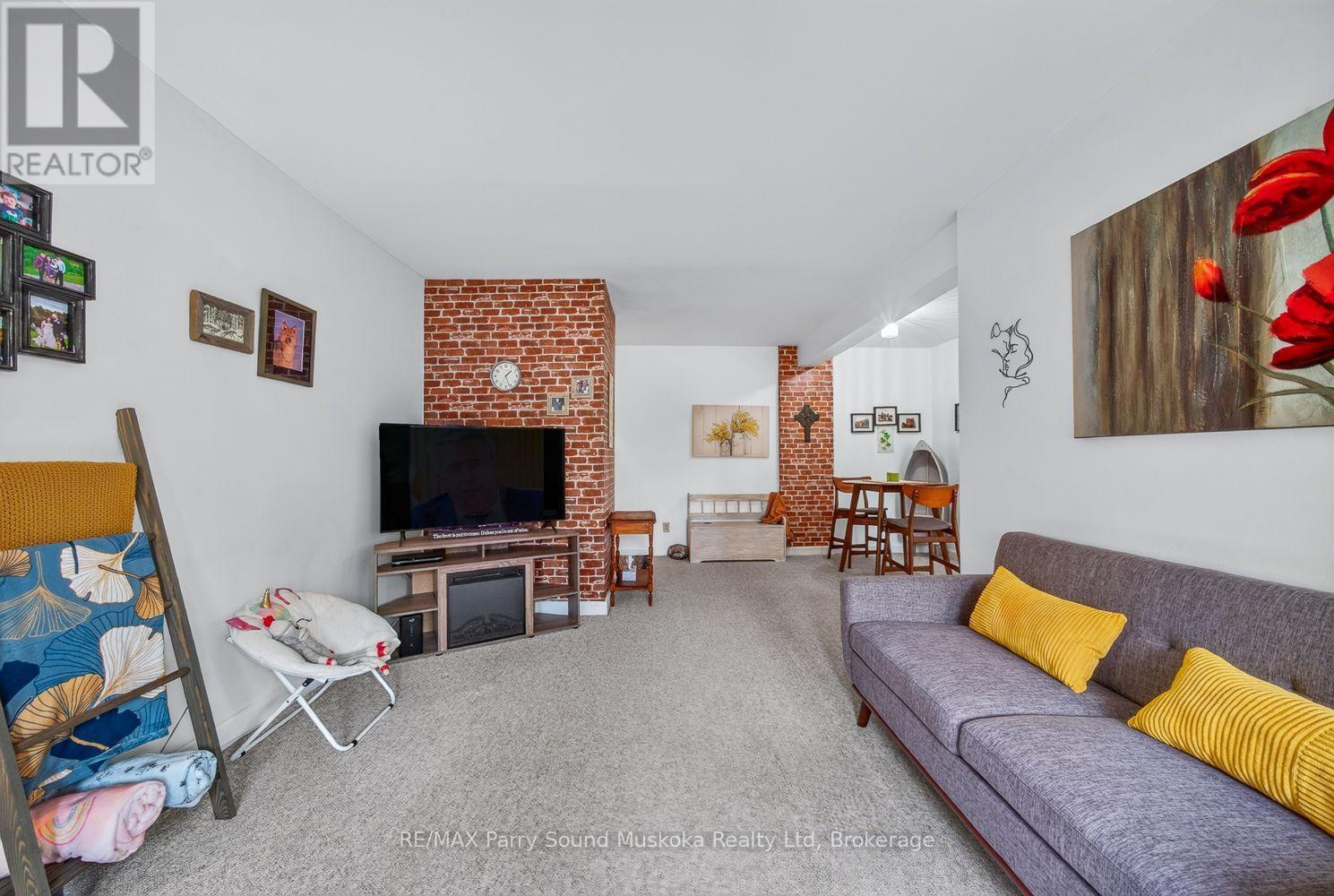6 - 118 Isabella Street, Parry Sound, ON