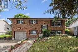 66 WOOLWICH STREET W Centre Wellington (Elora/Salem), ON N0B 1S0
