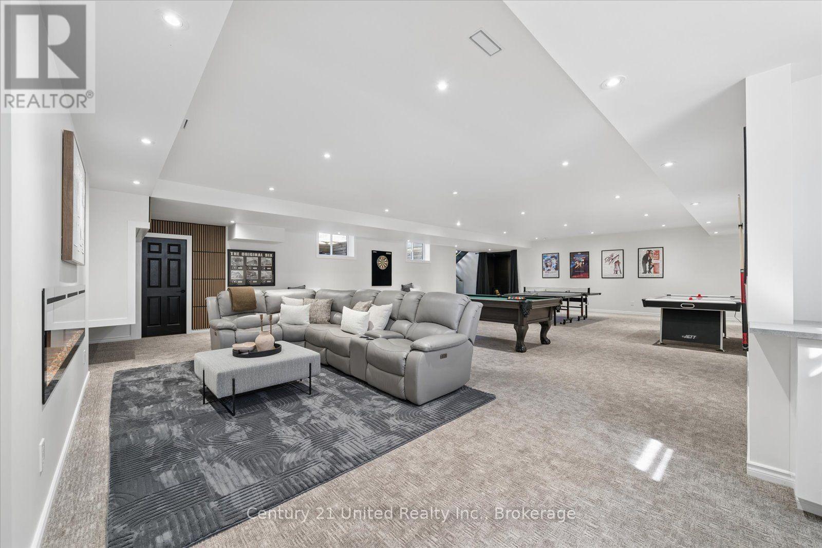 144 Wallis Drive, Peterborough (Monaghan Ward 2), ON