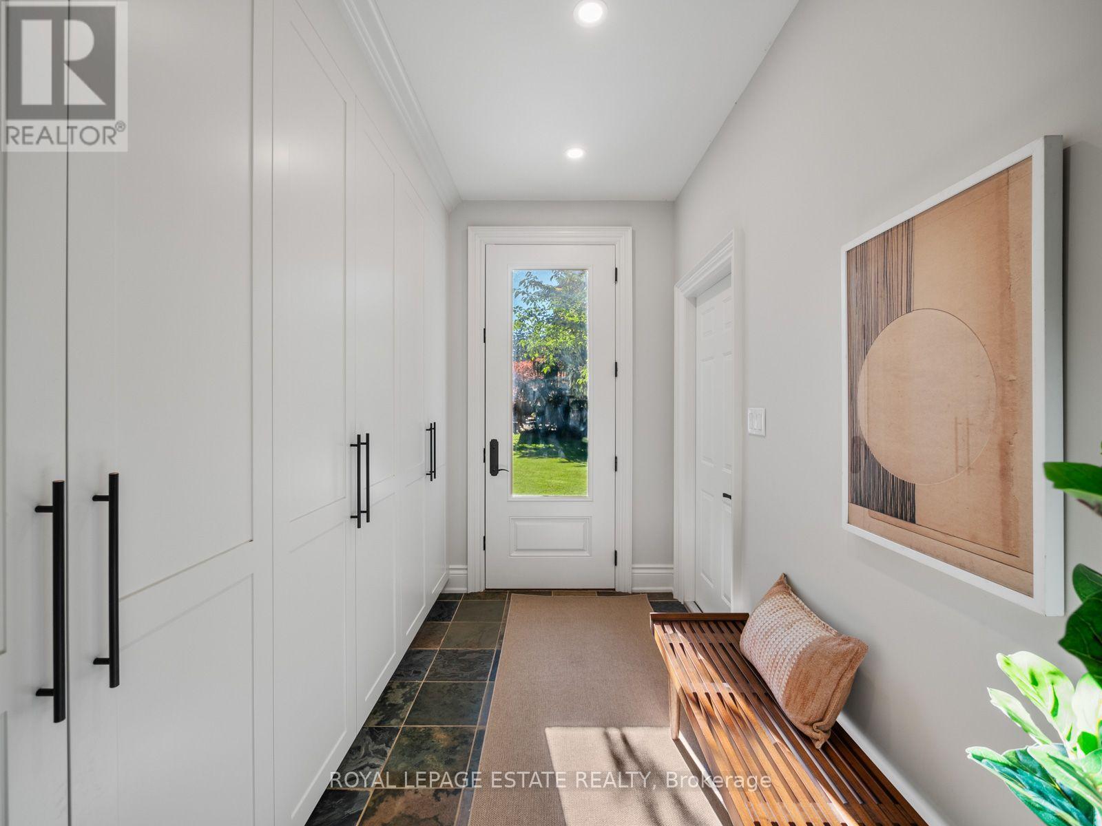 22 Hill Crescent, Toronto, ON