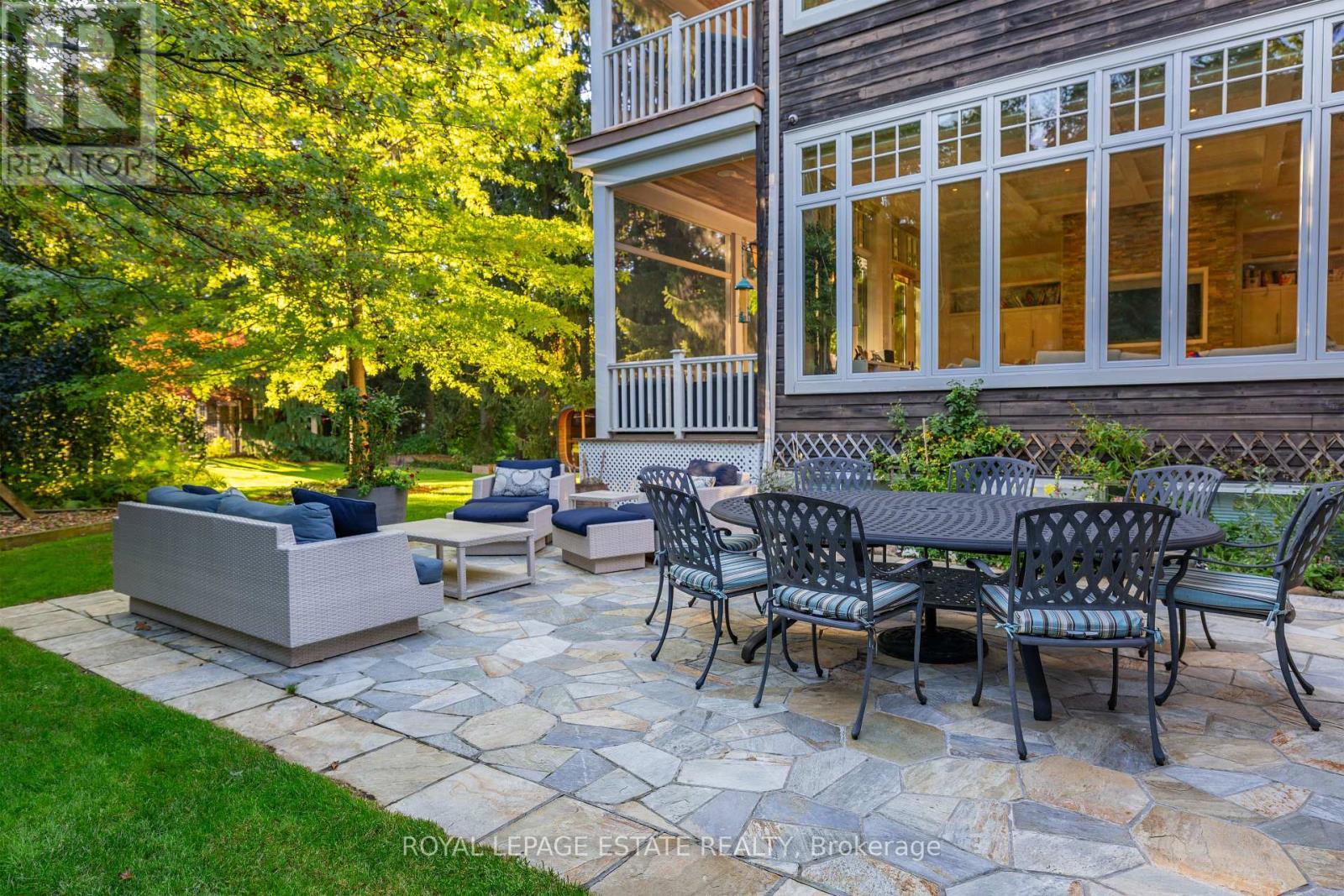 22 Hill Crescent, Toronto, ON