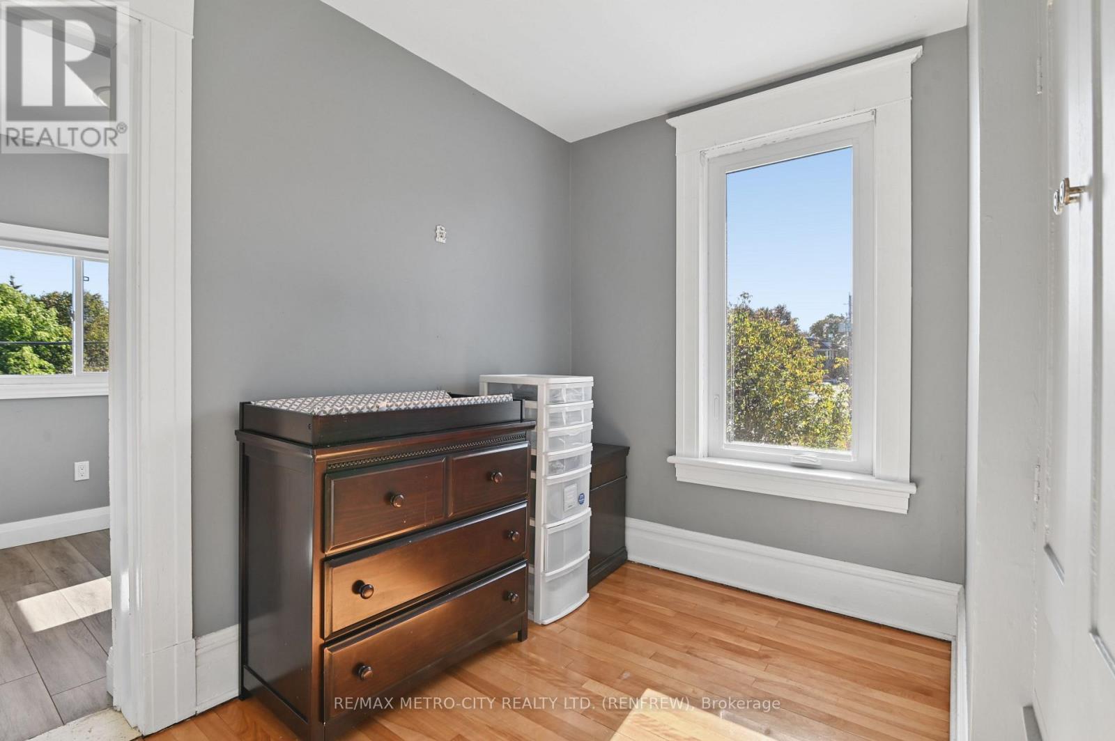 450 Barr Street, Renfrew, ON