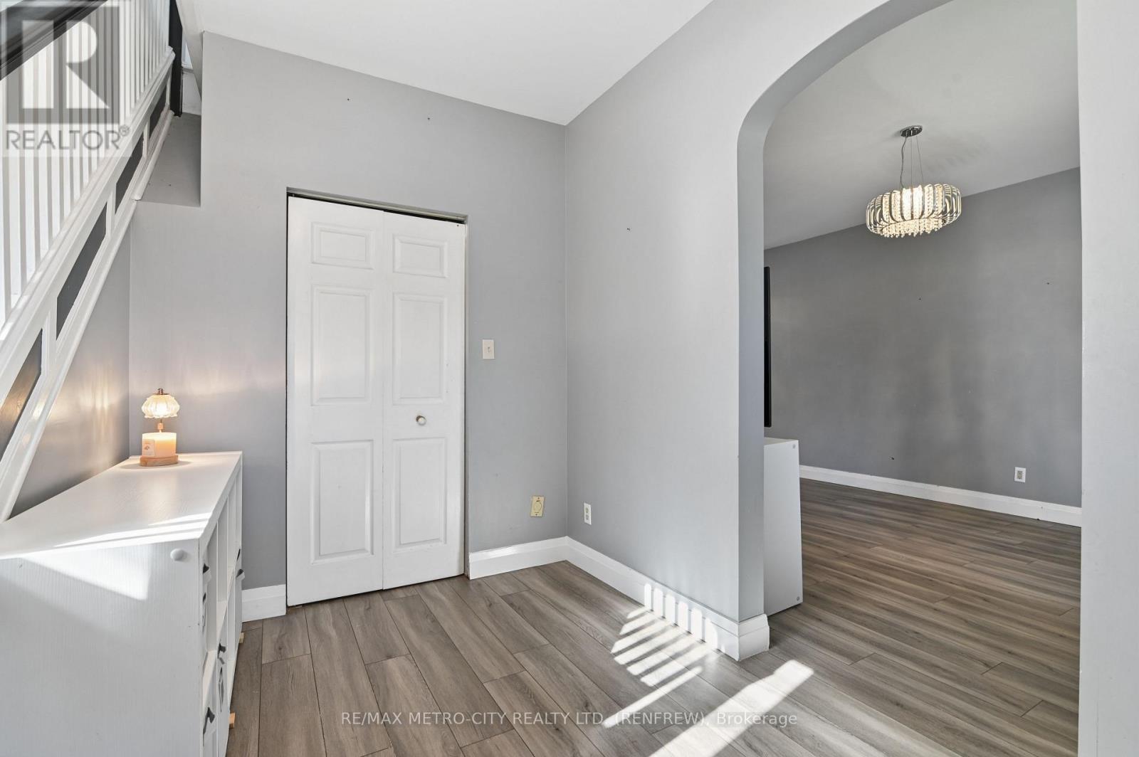 450 Barr Street, Renfrew, ON
