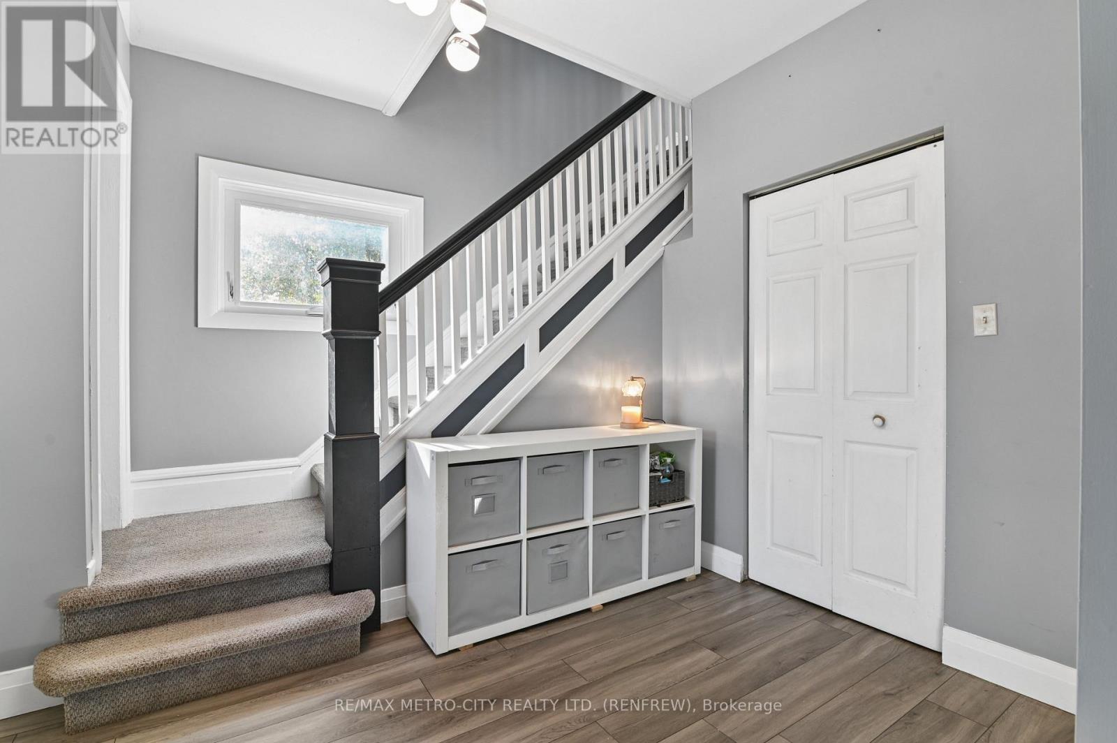 450 Barr Street, Renfrew, ON