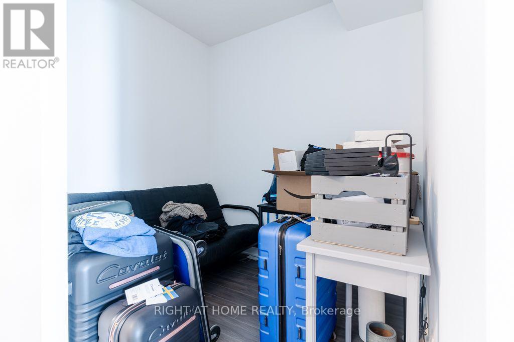 409 - 681 Yonge Street, Barrie, ON