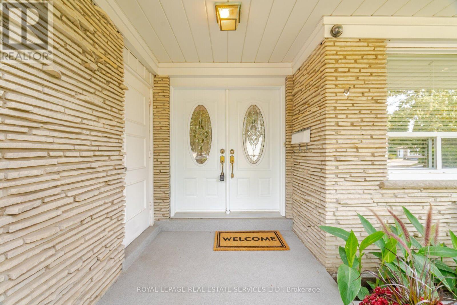 1434 Thorndyke Crescent, Mississauga, ON