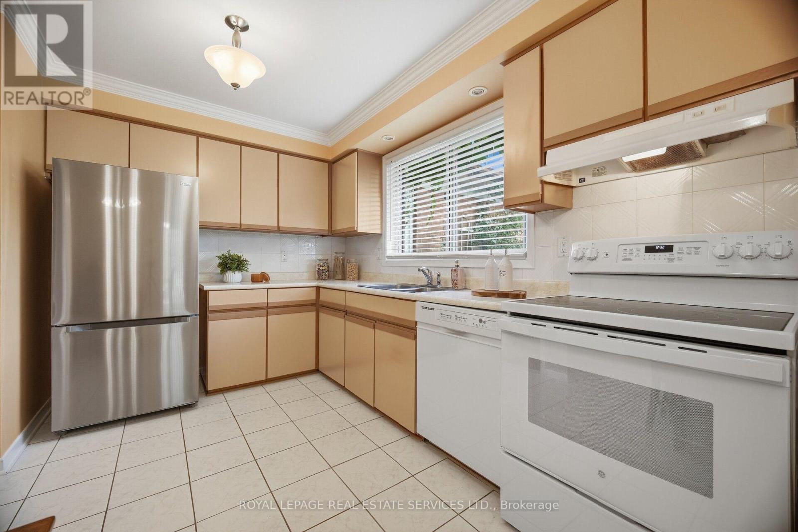 1434 Thorndyke Crescent, Mississauga, ON