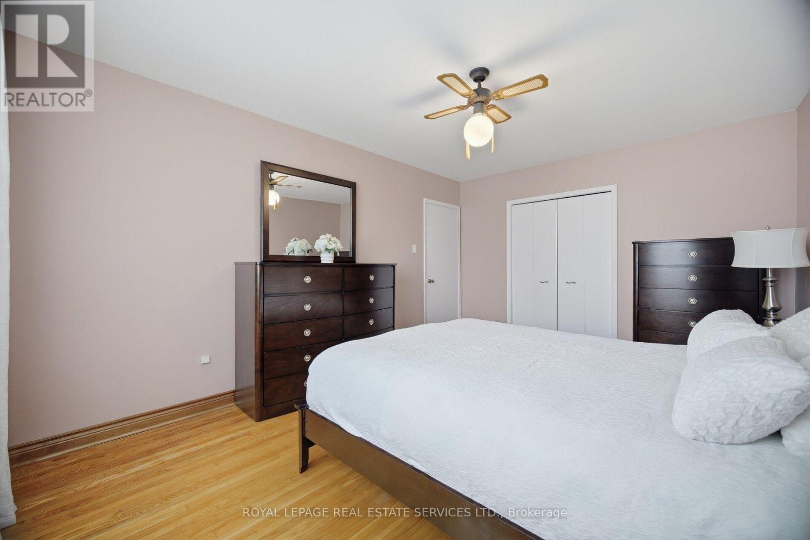 1434 Thorndyke Crescent, Mississauga, ON