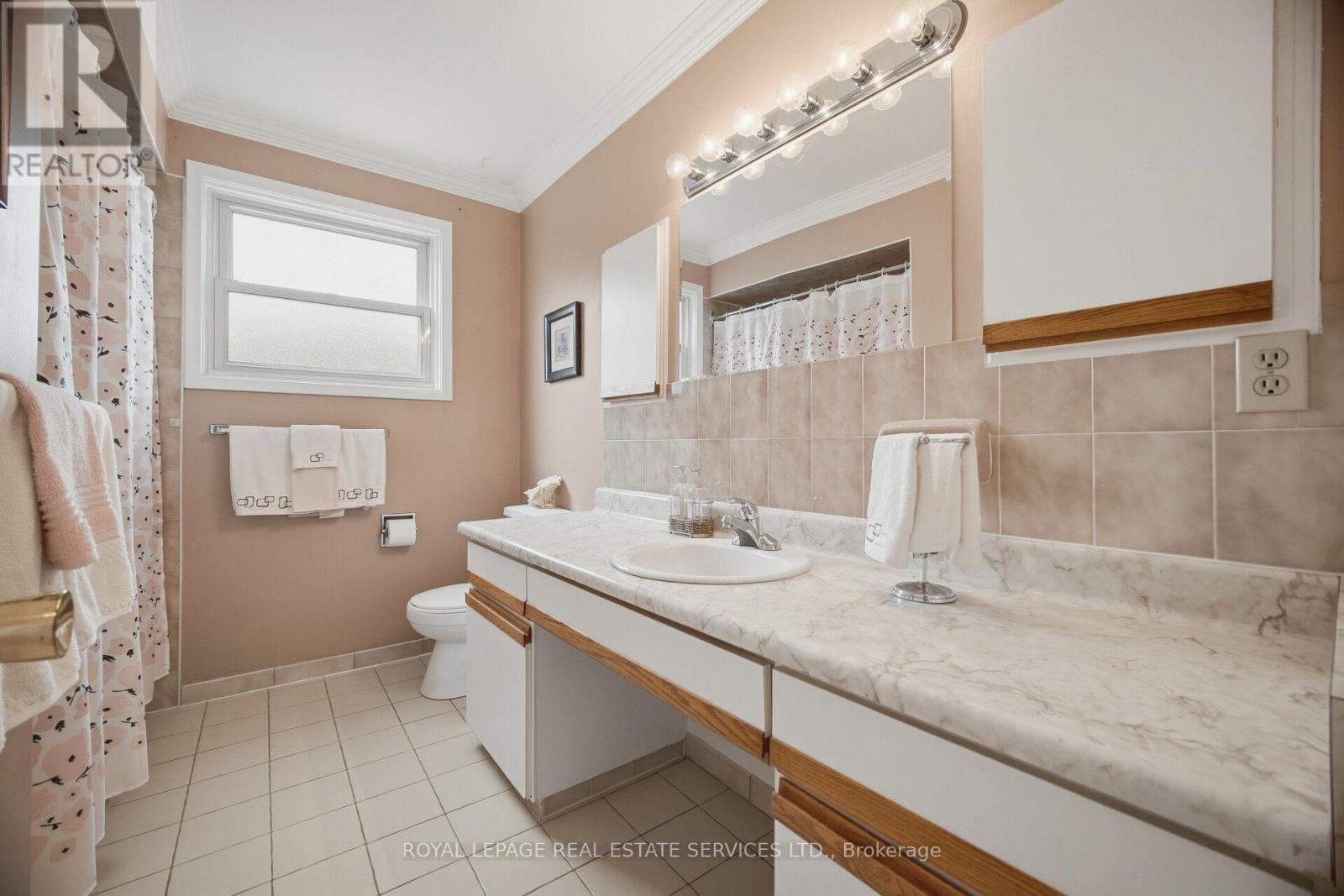 1434 Thorndyke Crescent, Mississauga, ON