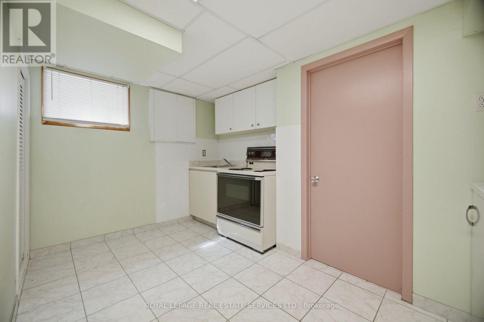 1434 Thorndyke Crescent, Mississauga, ON
